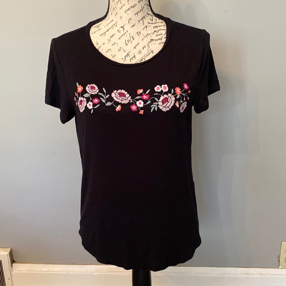 Aeropostale black tee
